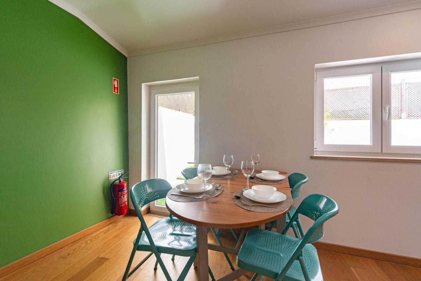 Gorgeous Rooftop 2-bed With Beautiful View Apartment Lissabon