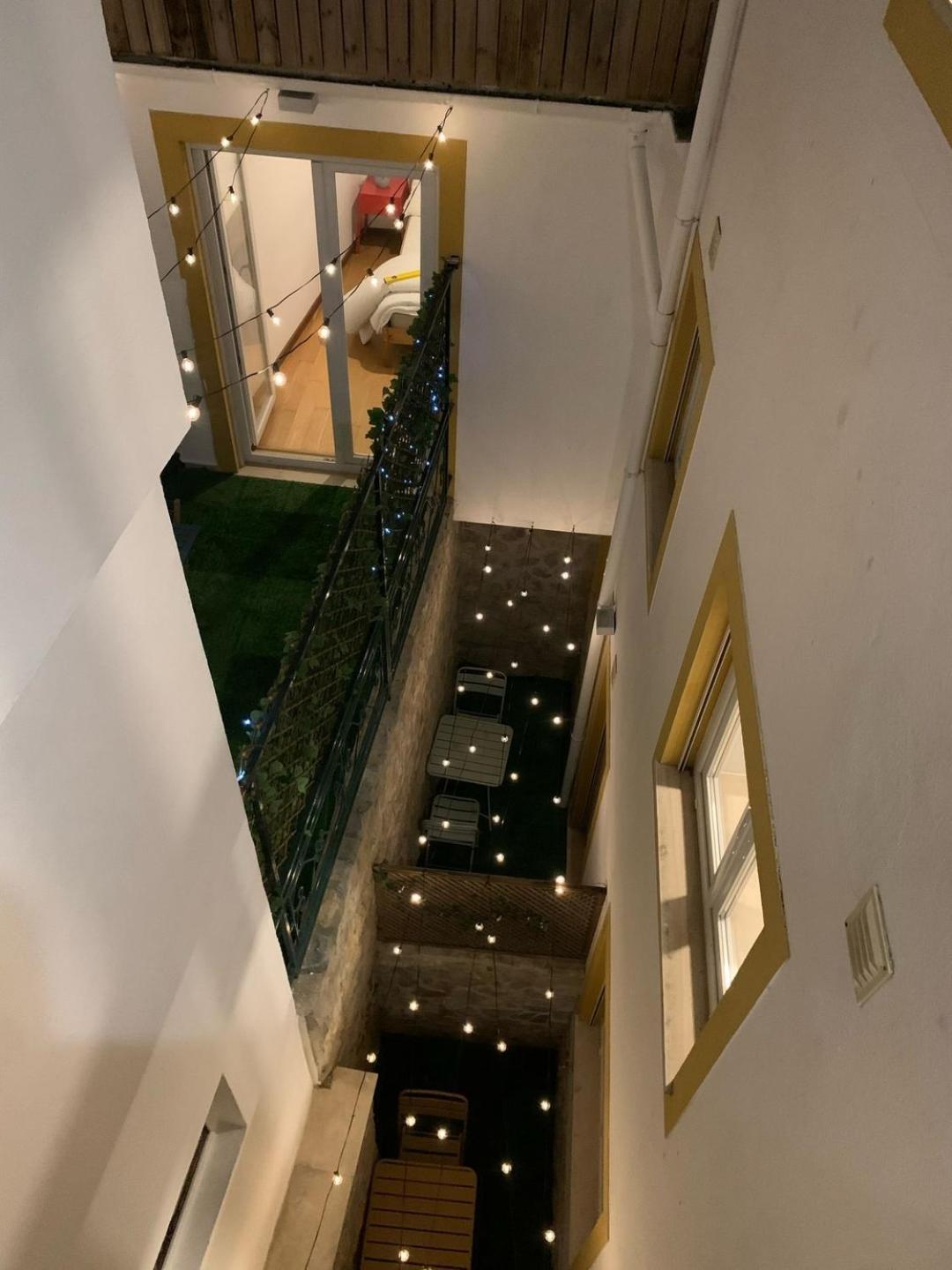 Gorgeous Rooftop 2-bed With Beautiful View Apartment Lissabon
