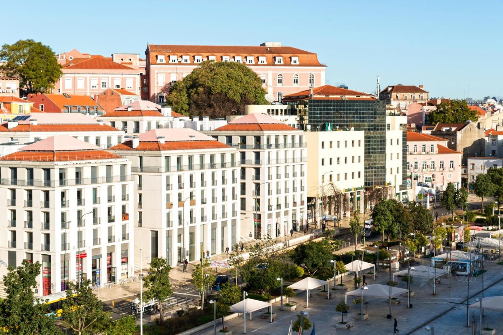 Apartment Gorgeous Rooftop 2-bed With Beautiful View Lisbon